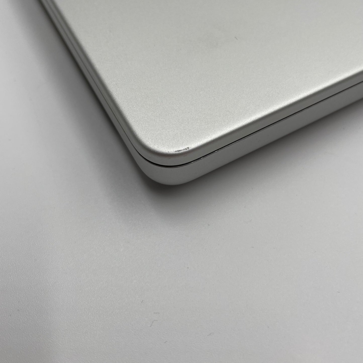 Begagnad MacBook Pro 16" 2021 - M1 Pro - Silver