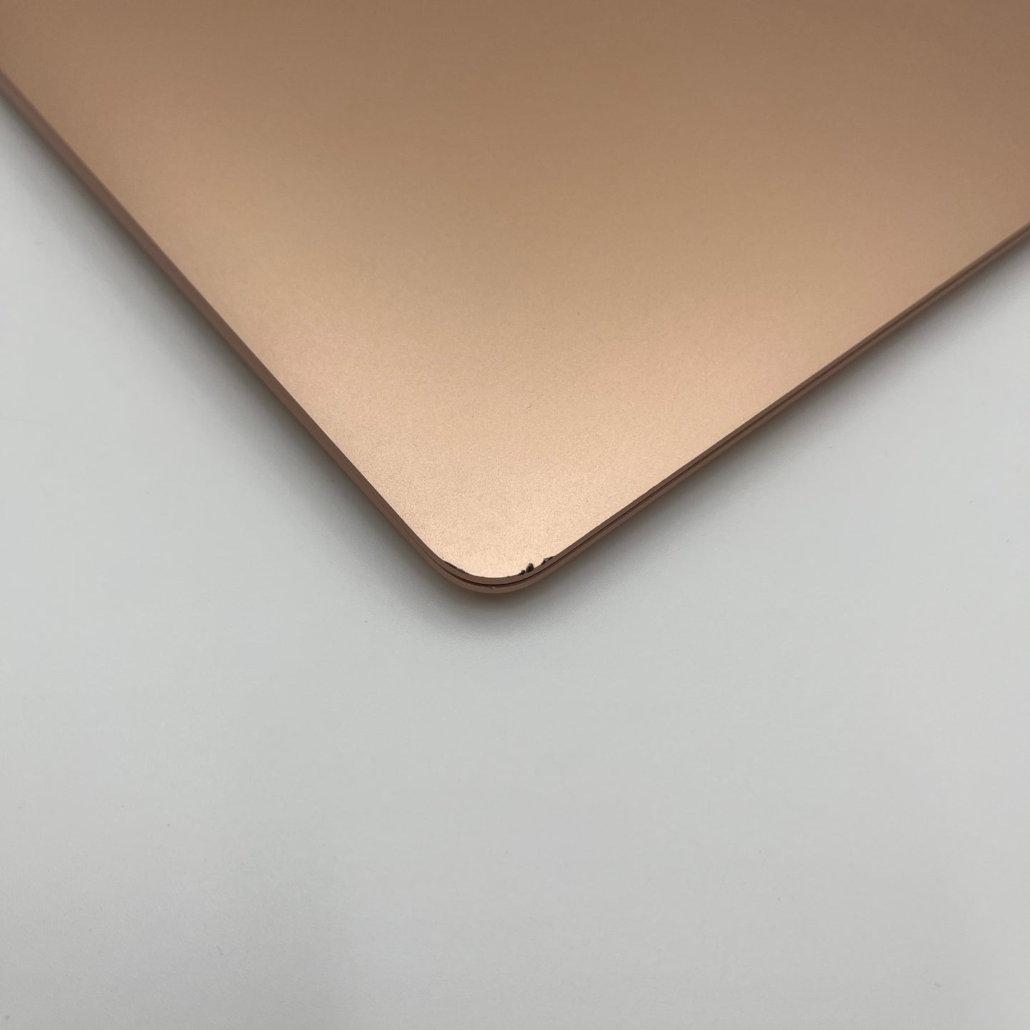 Begagnad MacBook Air 13" 2020 - M1 - 8GB - 256GB - Roseguld