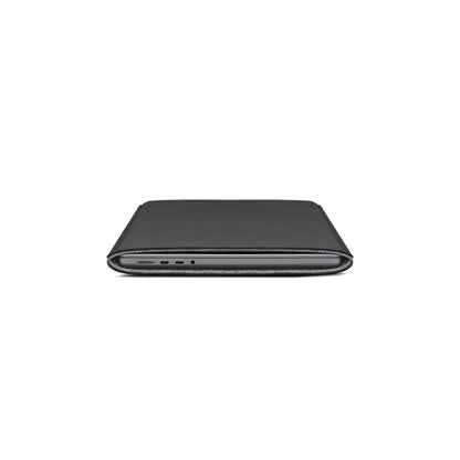Woolnut Matte PU Sleeve för MacBook Pro