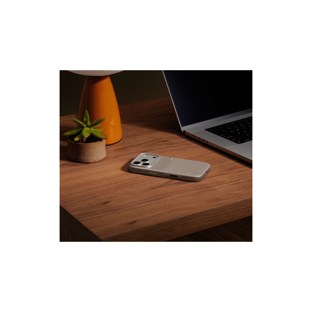 Apple Beats iPhone 17 Pro Rugged Case med MagSafe - Camera Control - Grå