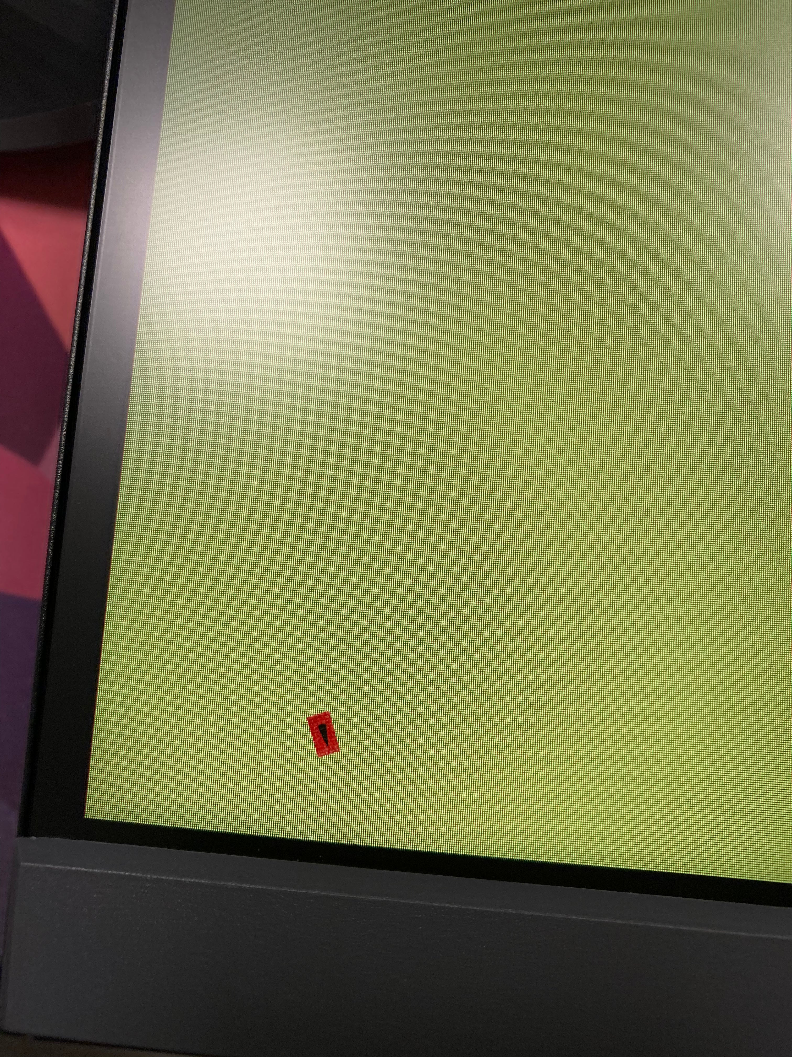Outlet Lenovo LOQ 27Q-10 27" - 2560x1440 IPS 180Hz