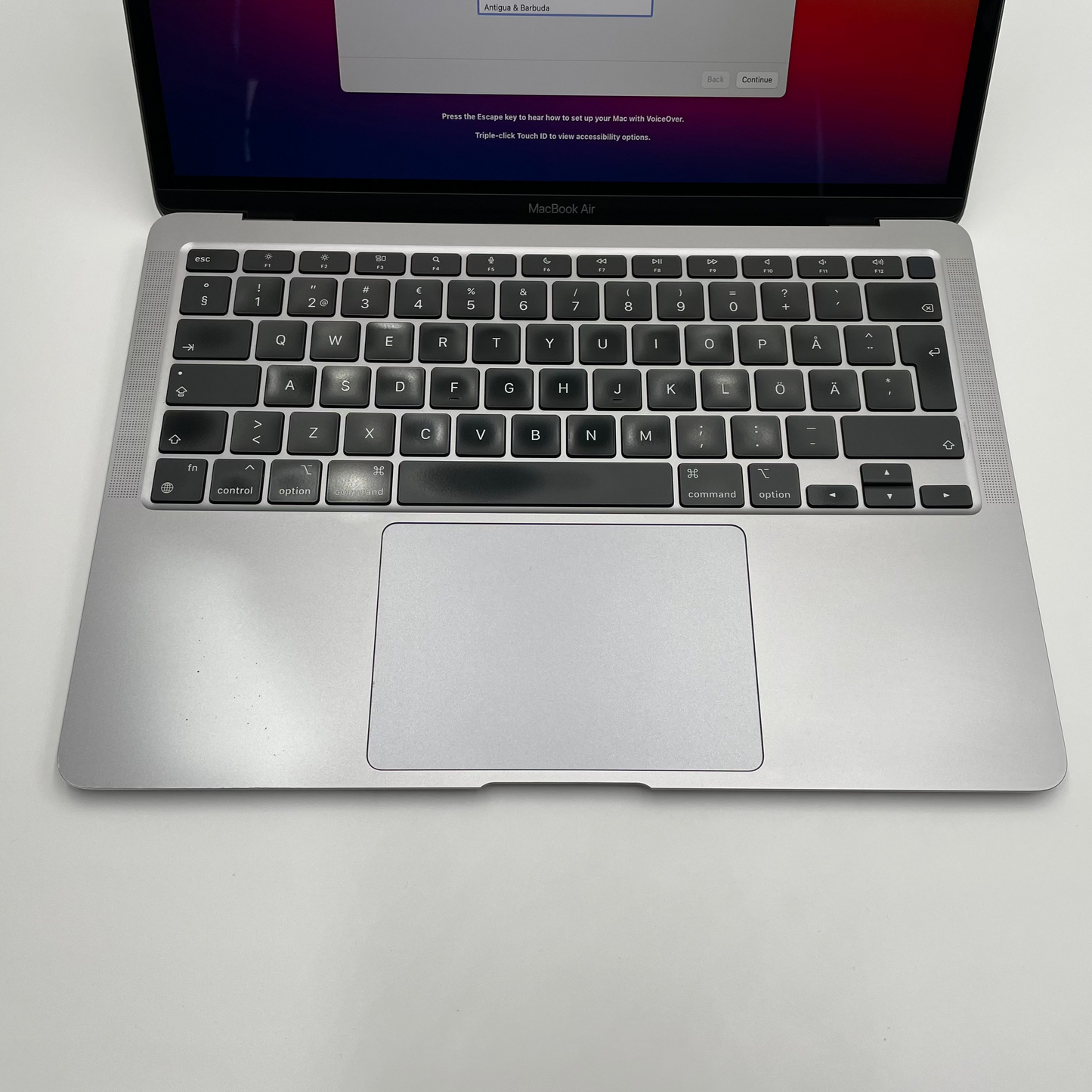 Begagnad MacBook Air 13" 2020 - M1 - Rymdgrå