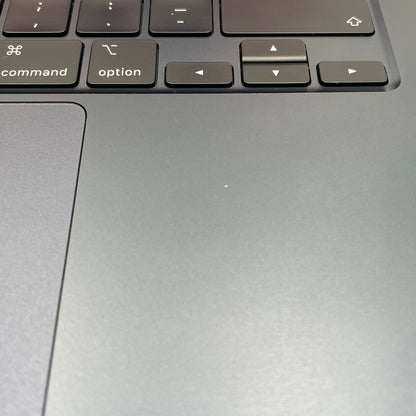 Begagnad MacBook Air 13" 2022 - M2 - Midnatt