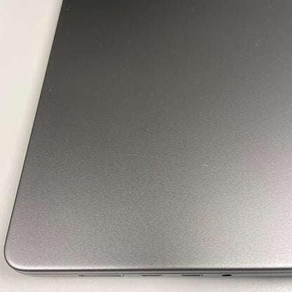 Begagnad MacBook Pro 16" 2021 - M1 Pro - Rymdgrå