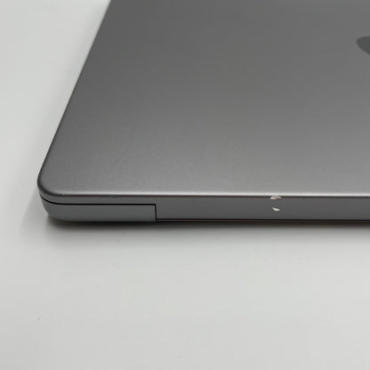 Begagnad MacBook Pro 14" 2021 - M1 Pro - Rymdgrå