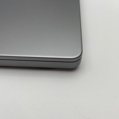 Begagnad MacBook Pro 16" 2021 - M1 Pro - Rymdgrå