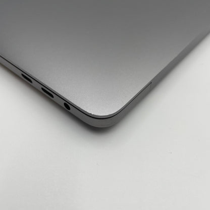 Begagnad MacBook Pro 13" 2020 - i7 - Rymdgrå