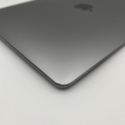 Begagnad MacBook Air 13" 2020 - M1 - 8GB - 256GB - Rymdgrå