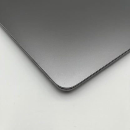 Begagnad MacBook Air 13" 2020 - M1 - 8GB - 256GB - Rymdgrå