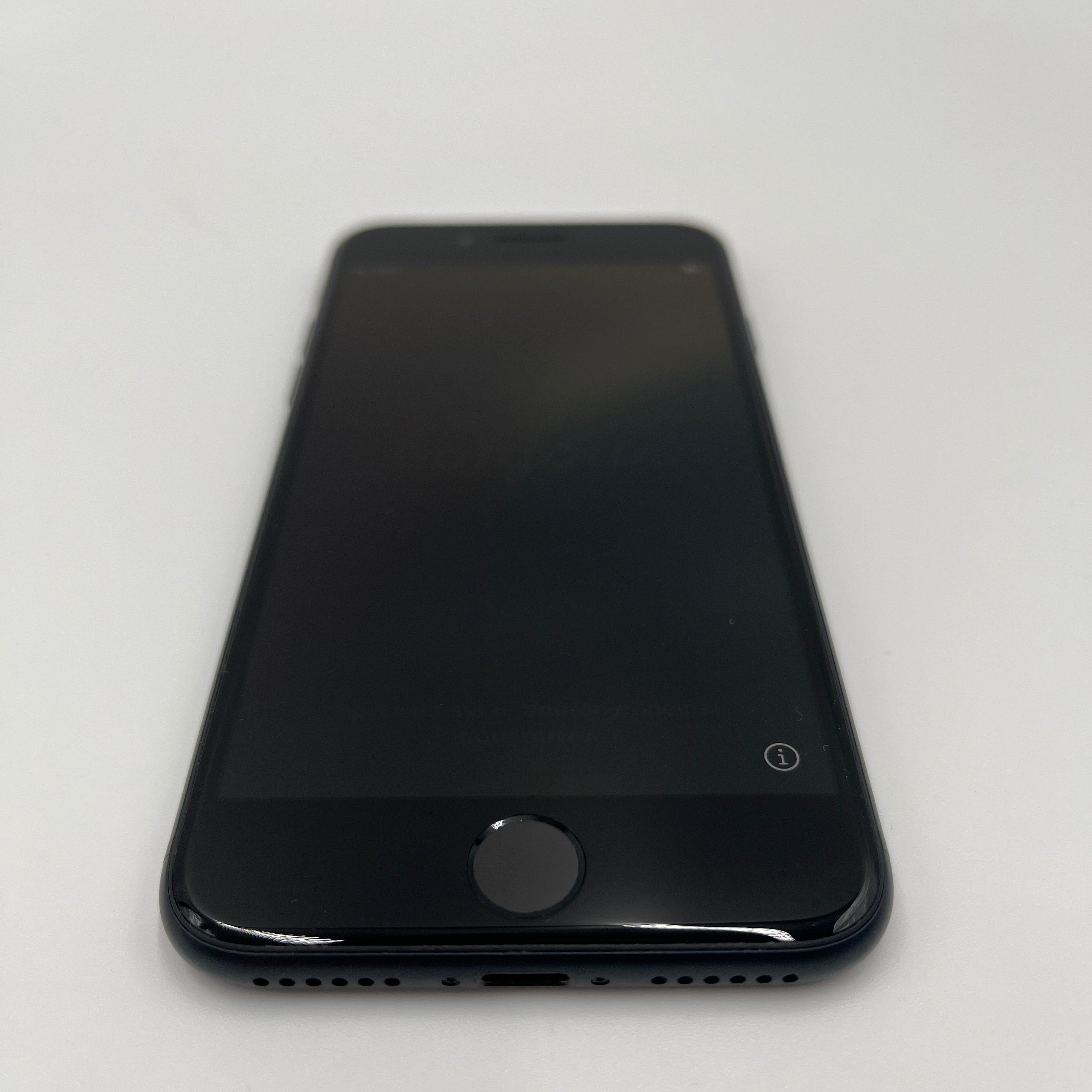 Begagnad iPhone SE 3rd gen - 64GB - Midnatt