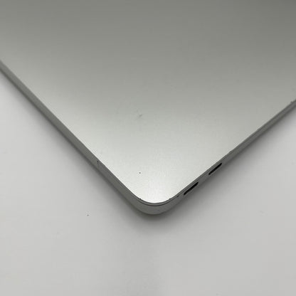 Begagnad MacBook Air 13" M1 2020 - 16GB - 256GB - Silver