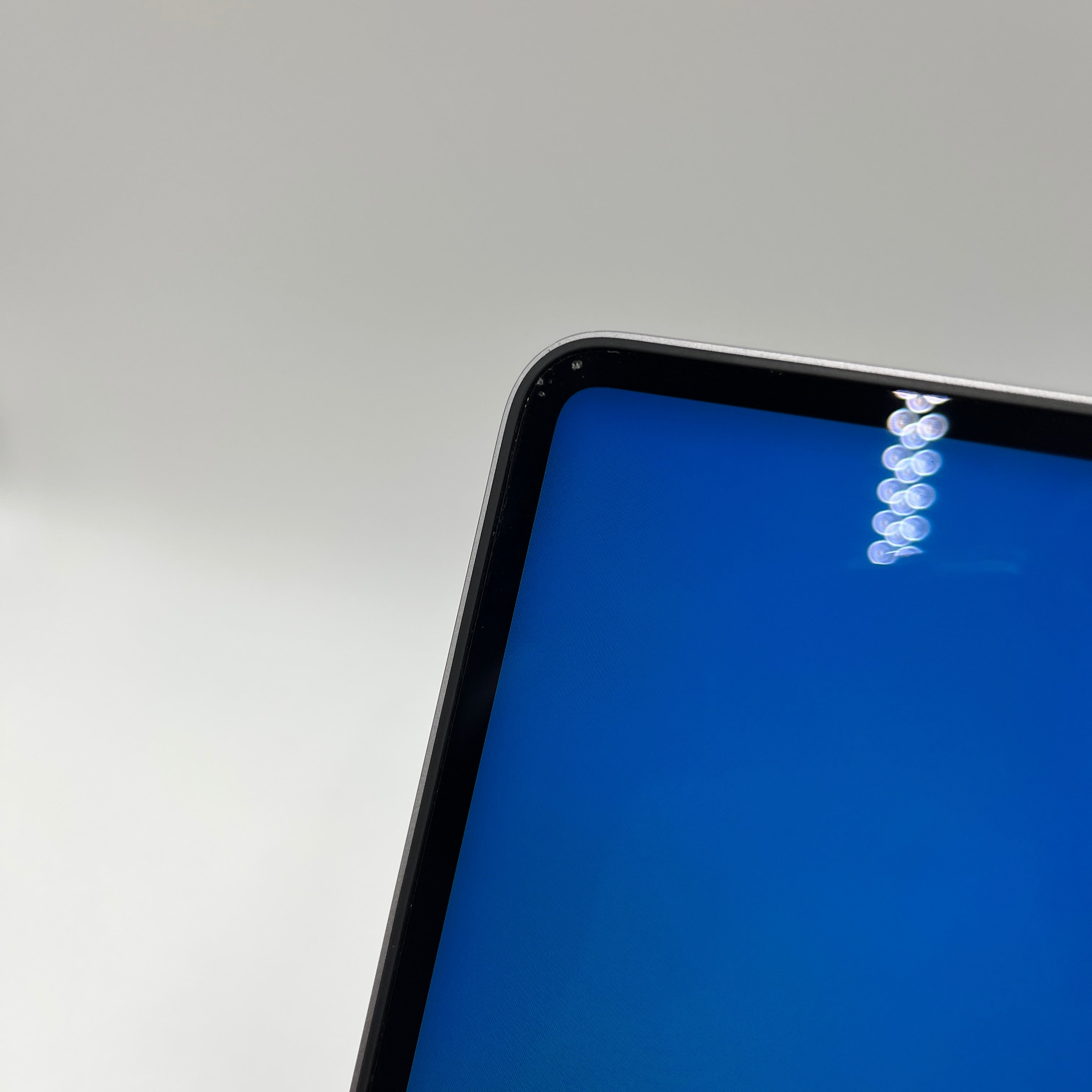 Begagnad MacBook Pro 14" 2021 - M1 Pro - 16GB - 512GB - Rymdgrå