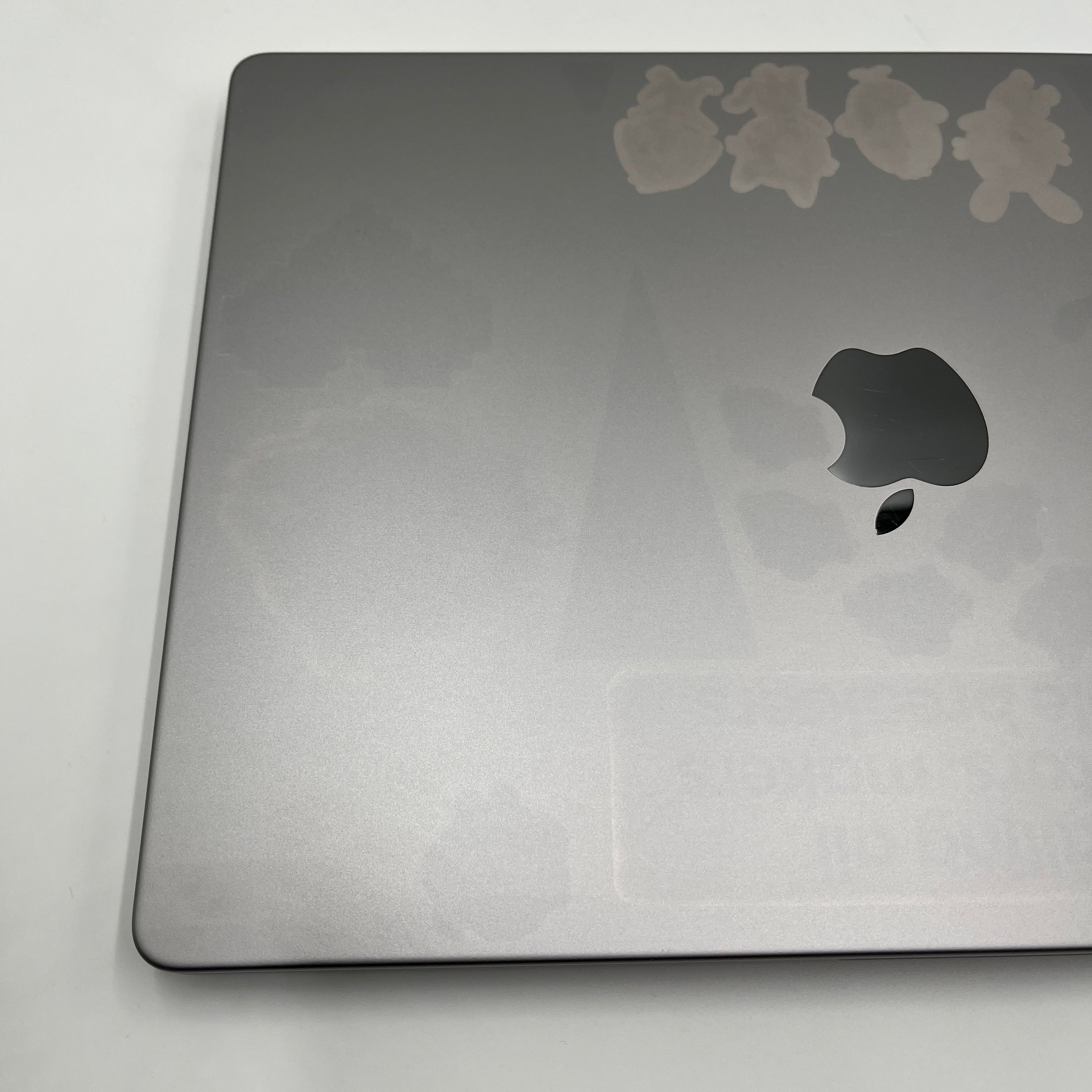 Begagnad MacBook Pro 14" 2023 - M2 Pro - 32GB - 1TB - Rymdgrå