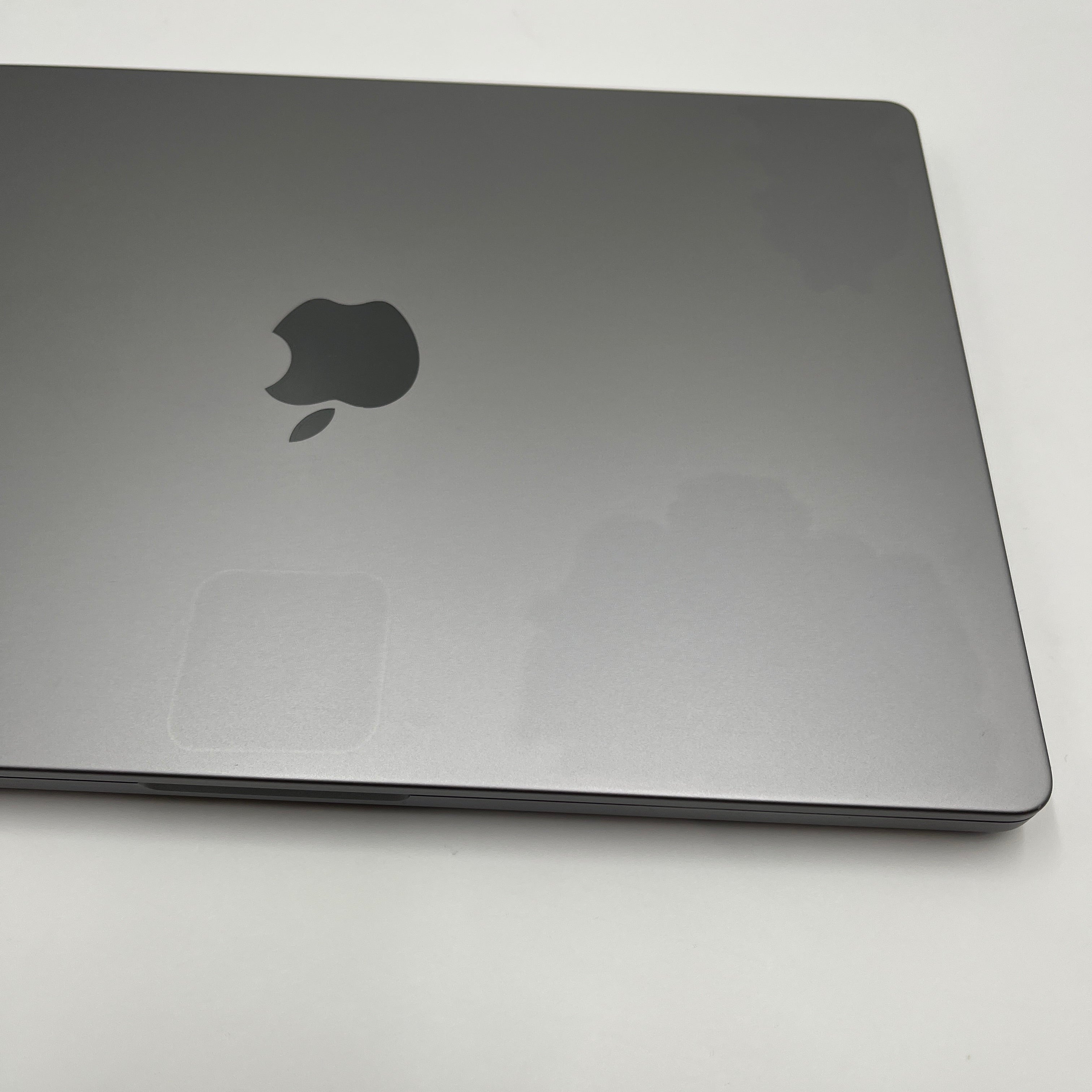 Begagnad MacBook Pro 14" 2023 - M2 Pro - 32GB - 1TB - Rymdgrå