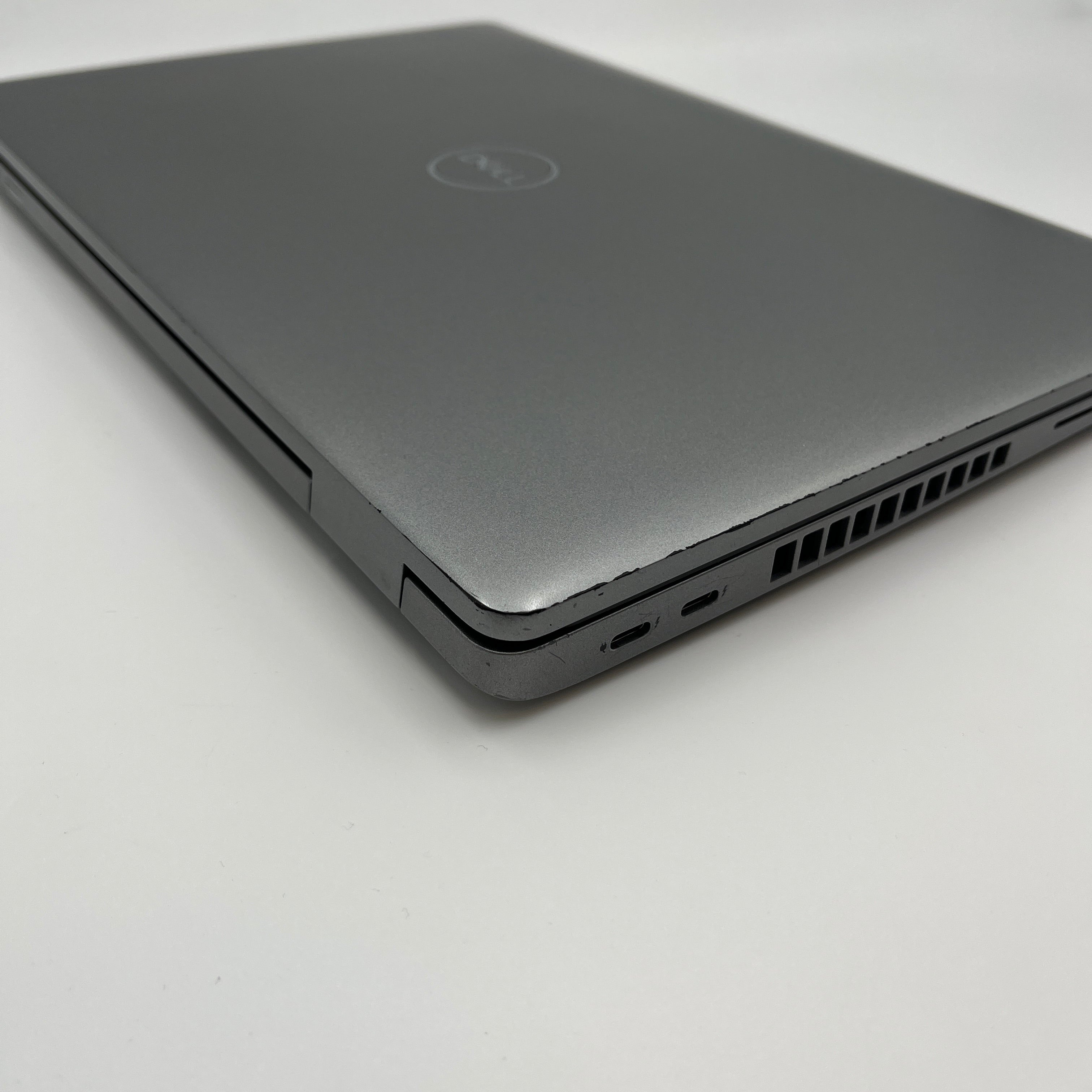 Begagnad Dell Precision 3570 15.6" - Core i7 1265U - 32GB 512GB - Quadro T550