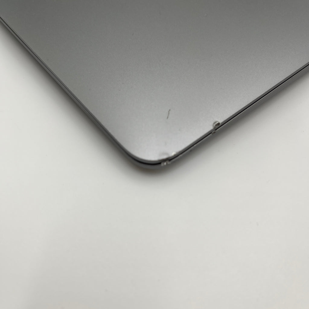 Begagnad MacBook Air 13" 2020 - M1 - 16GB - 256GB - Rymdgrå