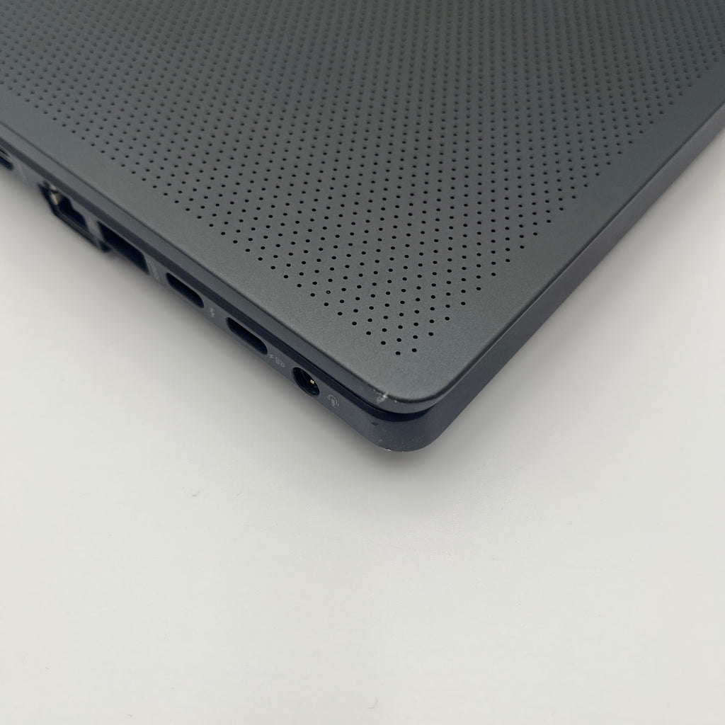 Begagnad ASUS ROG Zephyrus G16 16" - Core i7 13650HX - 32GB RAM 1TB SSD - RTX 4070