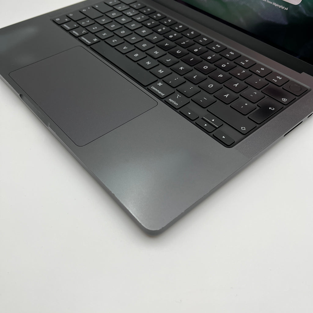 Begagnad MacBook Pro 2023 - M3 - 36GB - 1TB - Rymdsvart