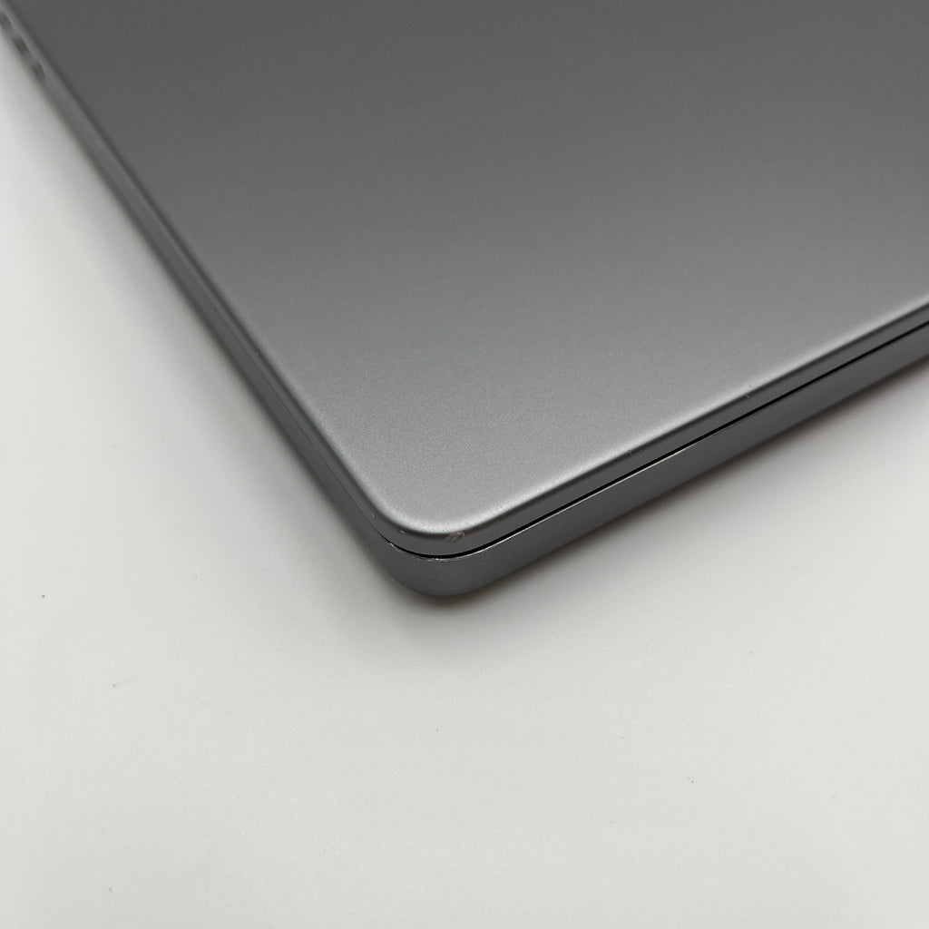 Begagnad MacBook Pro 14" 2023 - M3 - 8GB - 512GB - Rymdgrå