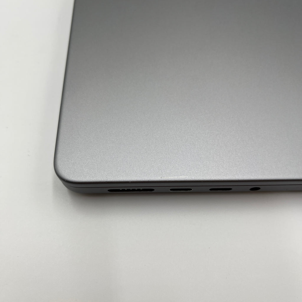 Begagnad MacBook Pro 14" 2023 - M3 - 8GB - 512GB - Rymdgrå
