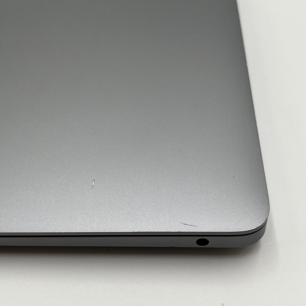 Begagnad MacBook Air 13" 2020 - M1 - 8GB - 256GB - Rymdgrå