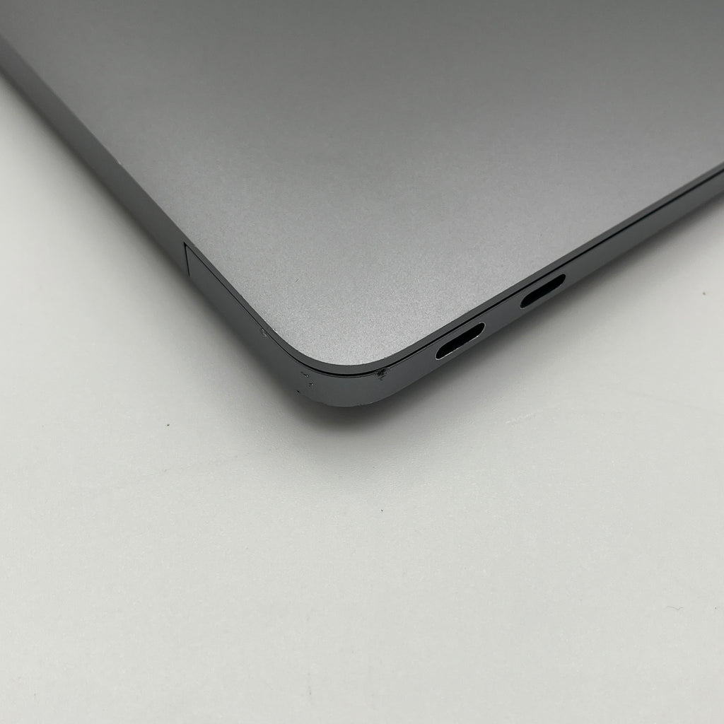 Begagnad MacBook Air 13" 2020 - M1 - 8GB - 256GB - Rymdgrå