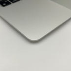 Begagnad MacBook Air 13" M1 2020 - 8GB - 256GB - Rymdgrå - Amerikansk layout