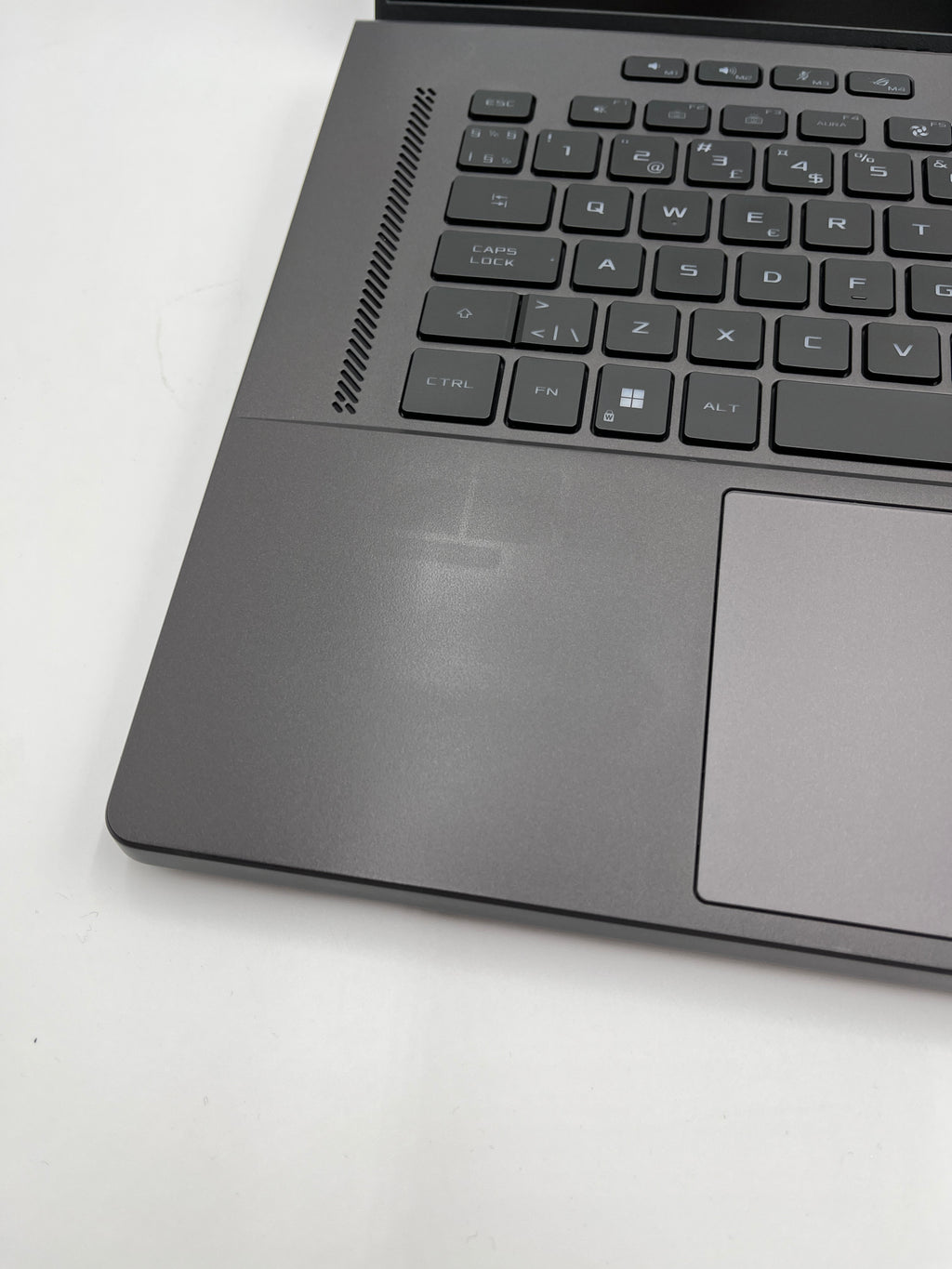 Begagnad ASUS ROG Zephyrus G16 16" – Core i9 13900H - 32GB - 1TB - GeForce RTX 4060