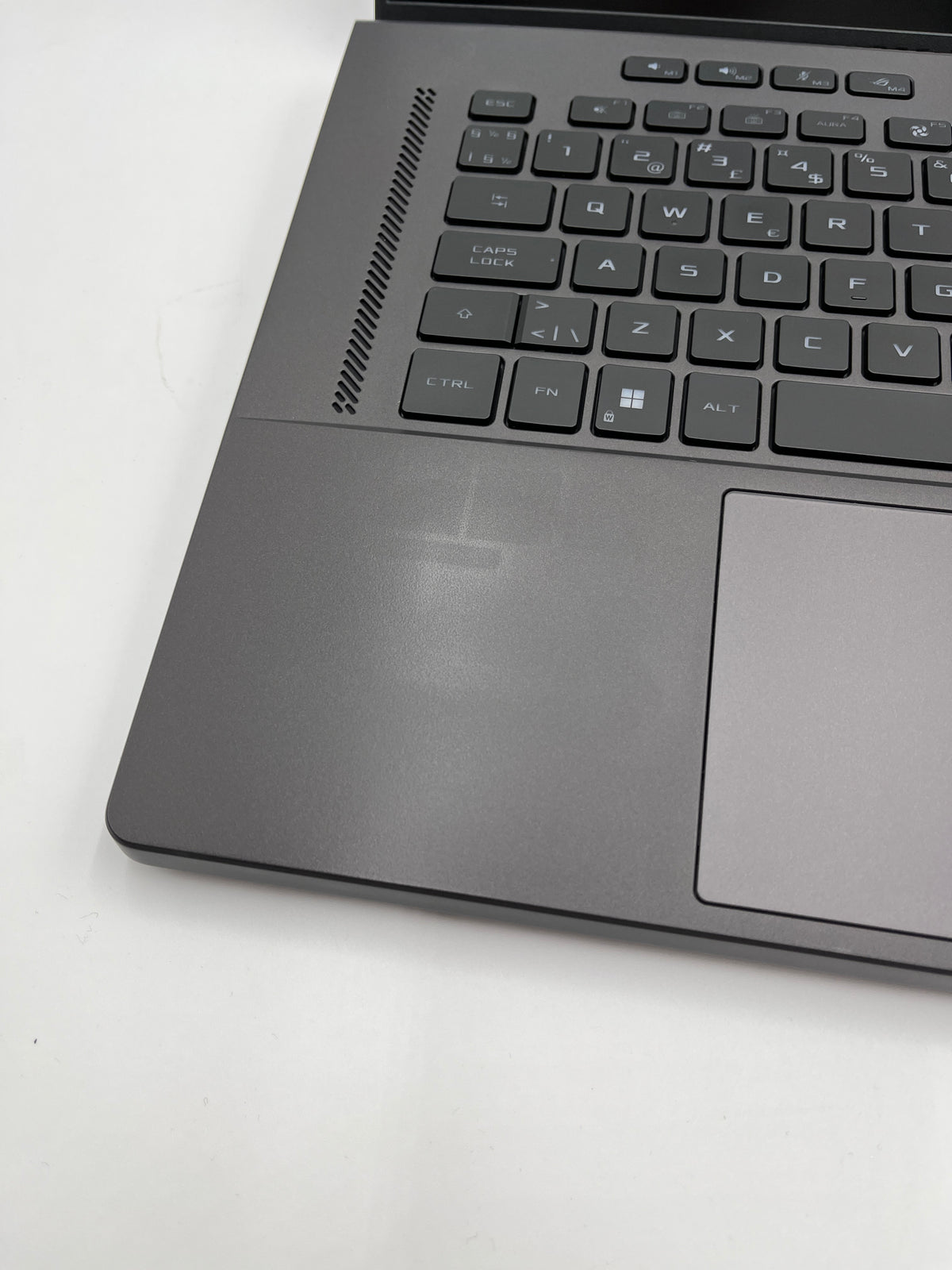 Begagnad ASUS ROG Zephyrus G16 16" – Core i9 13900H - 32GB - 1TB - GeForce RTX 4060