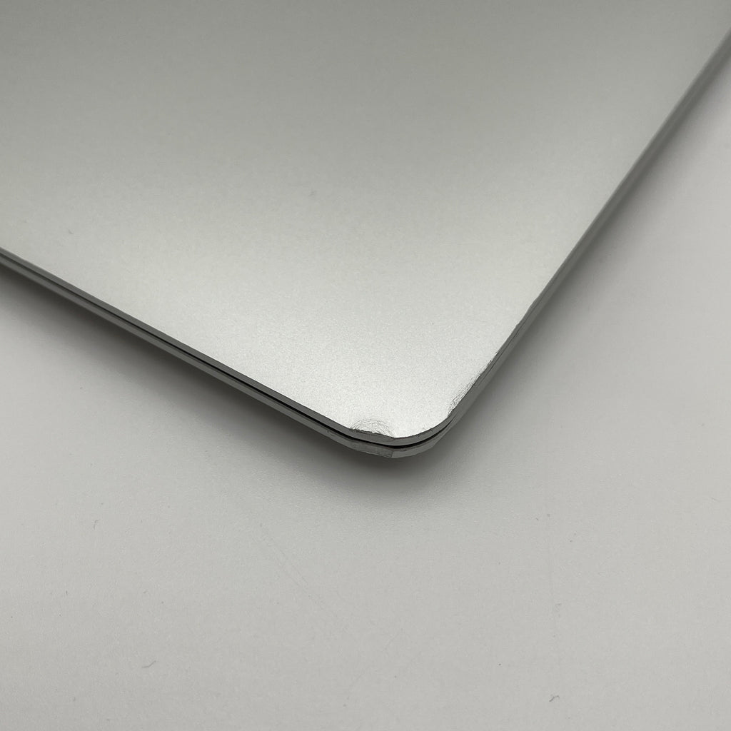Begagnad MacBook Air 13" 2020 - M1 - 16GB - 256GB - Silver