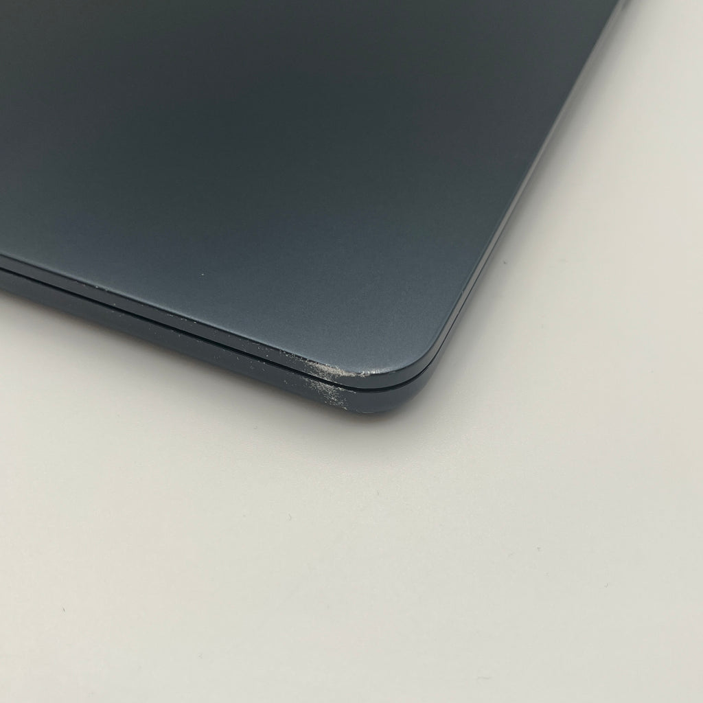 Begagnad MacBook Air 13" - M2 - 2022 - 16GB - 512GB - Midnatt