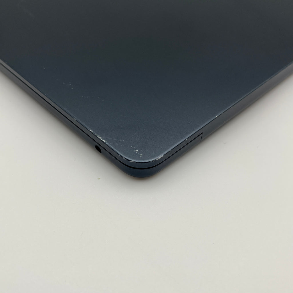 Begagnad MacBook Air 13" 2022 - M2 - 16GB - 512GB - Midnatt