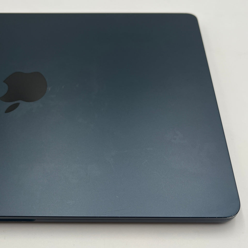 Begagnad MacBook Air 13" 2022 - M2 - 16GB - 256GB - Midnatt