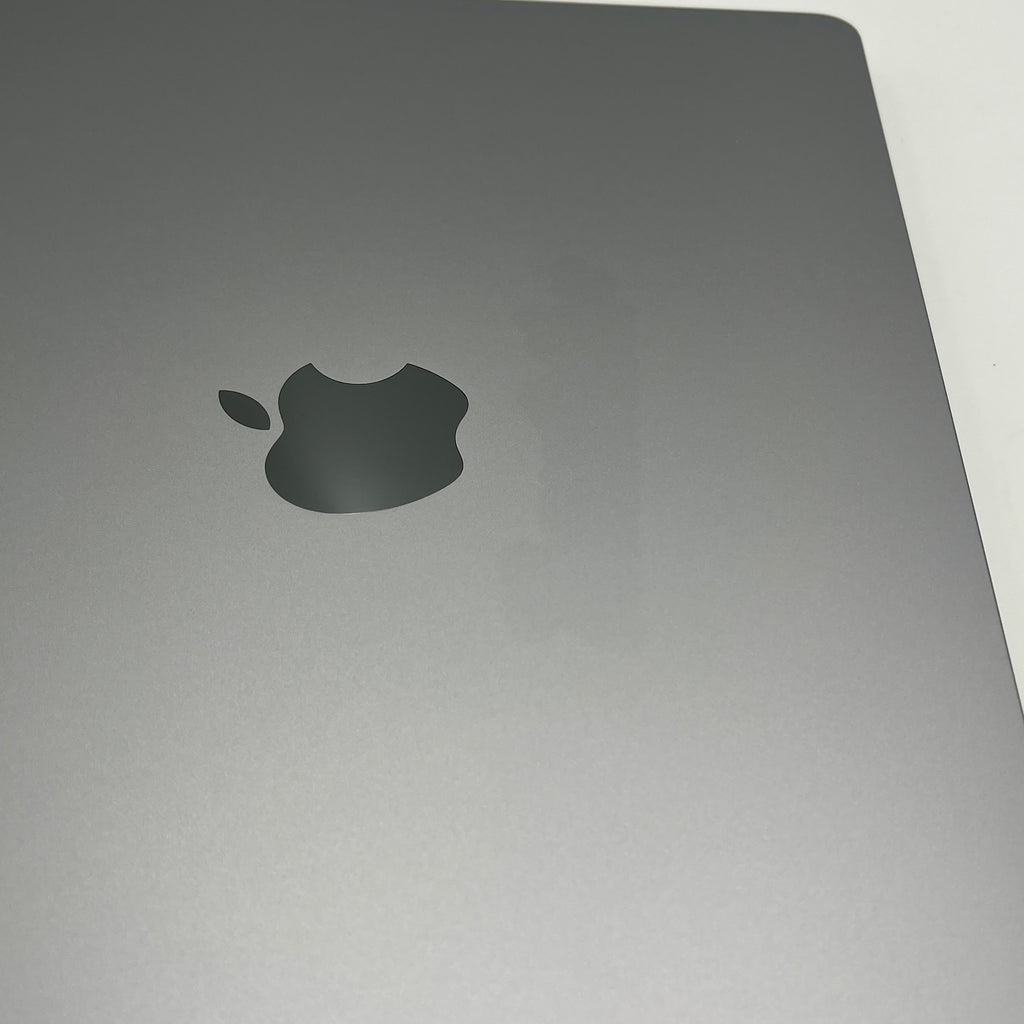 Begagnad MacBook Air 13" M3 - 2023 - 16GB - 256GB - Rymdgrå