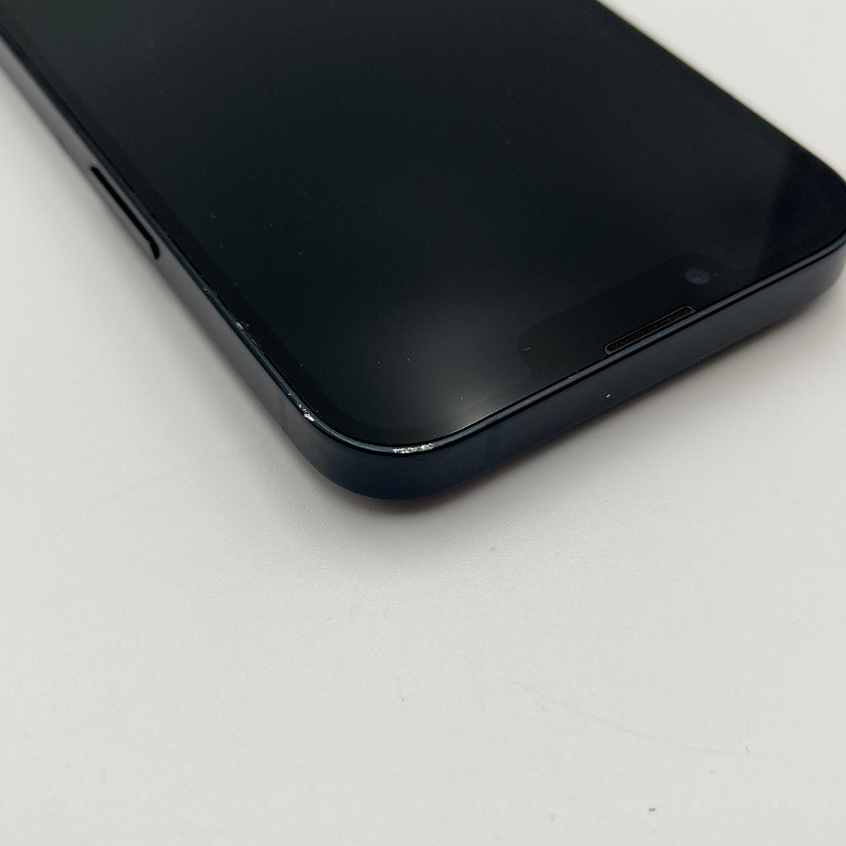 Begagnad iPhone 13 128GB - Midnatt