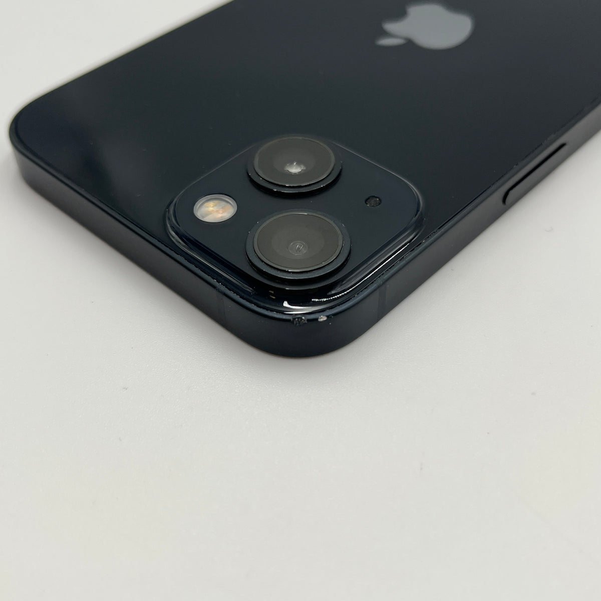 Begagnad iPhone 13 128GB - Midnatt