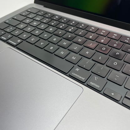 Begagnad MacBook Pro 14" 2021 - M1 Pro - Rymdgrå