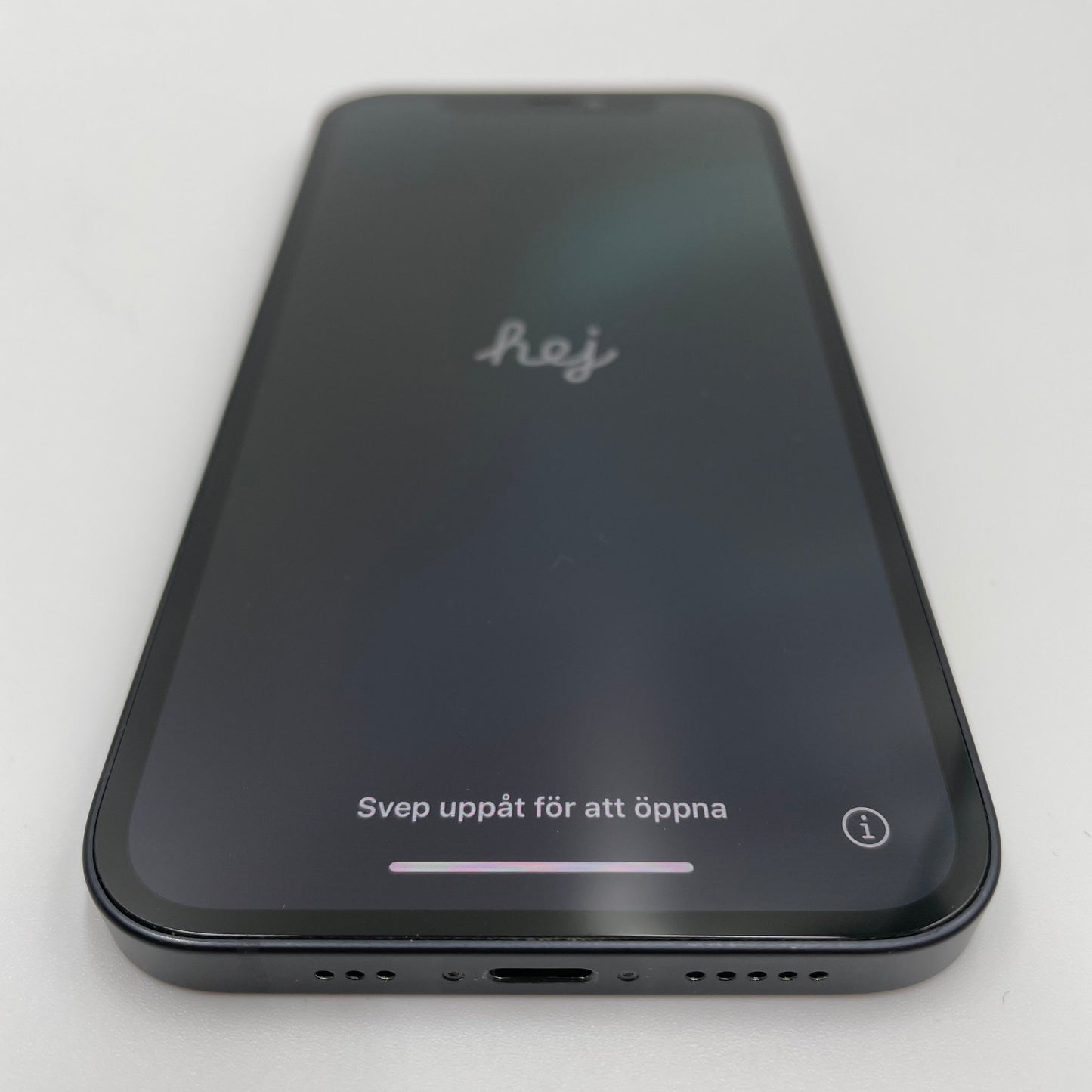 Begagnad iPhone 12 - 64GB - Svart