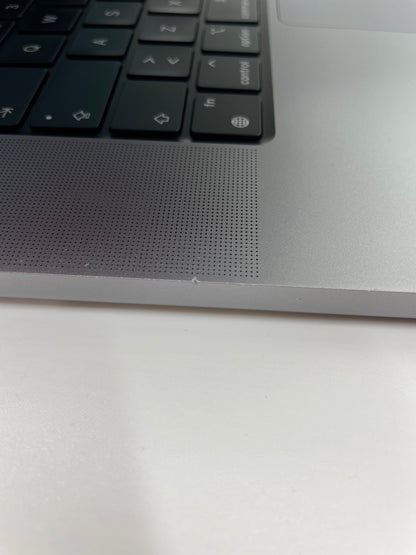 Begagnad MacBook Pro 16" 2021 - M1 Pro - Rymdgrå