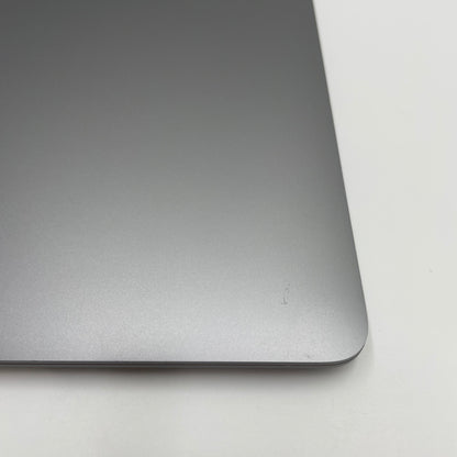 Begagnad MacBook Air 13" 2020 - M1 - Rymdgrå