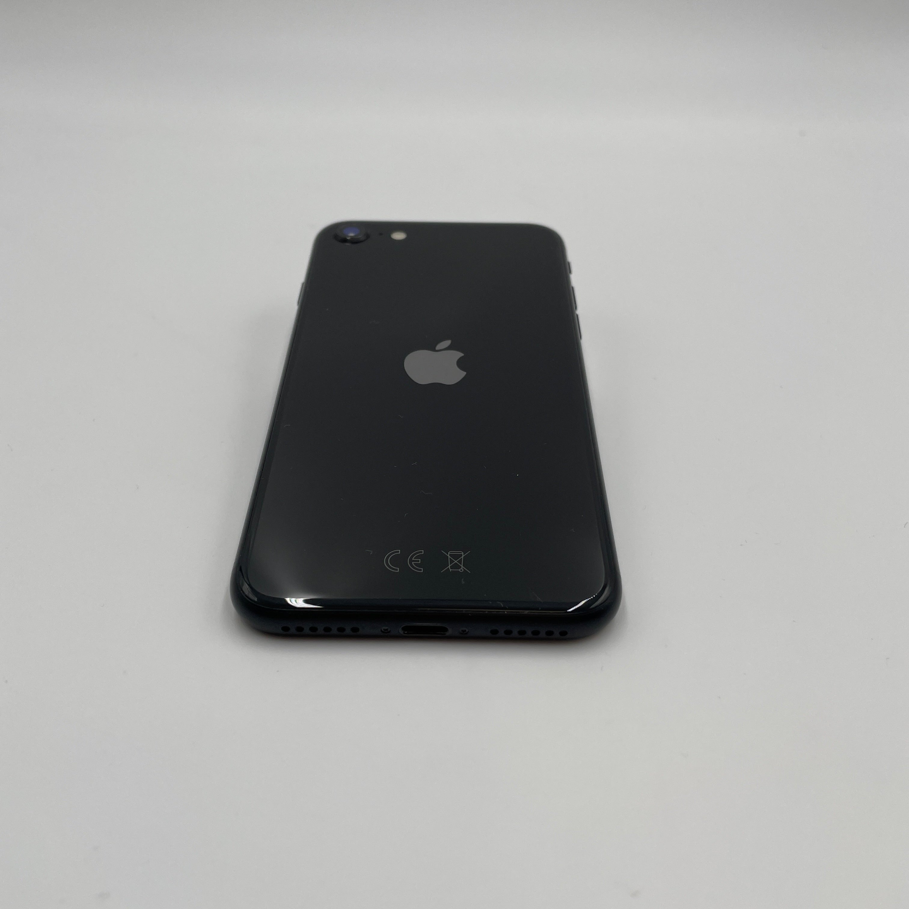 Begagnad iPhone SE Gen 2 64GB Midnatt